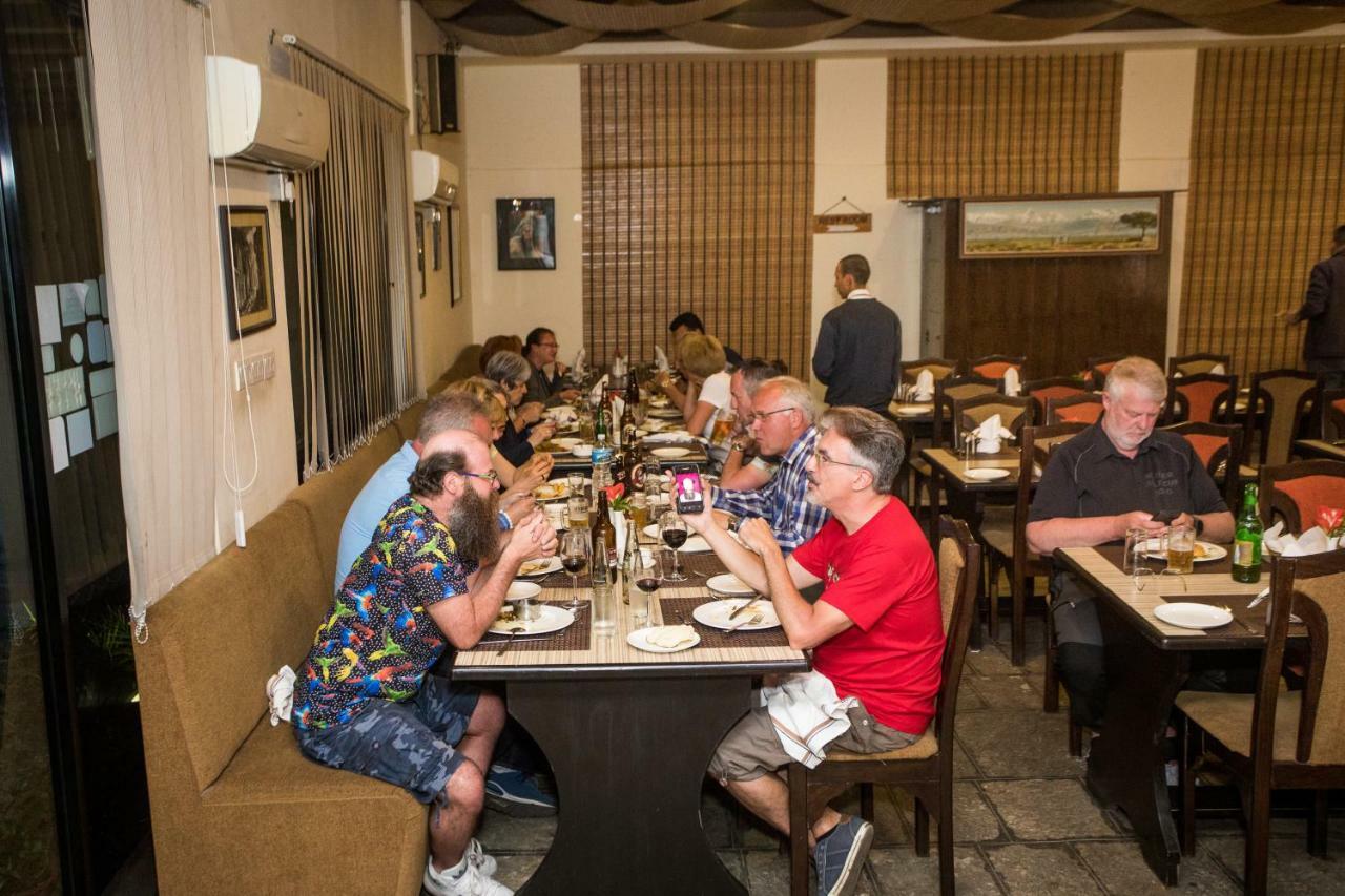 ホテル ザ レイクサイド リトリート ポカラ エクステリア 写真